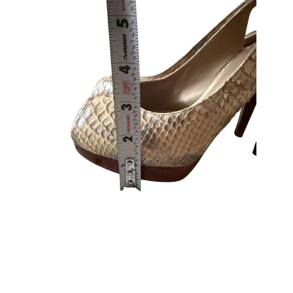 STUART WEITZMAN Beige Metallic Leather Slingback Heels Size 8 - Picture 5 of 10